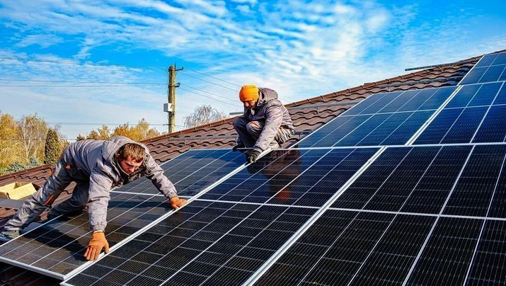 Pemasangan Maxis Home Solar Panel